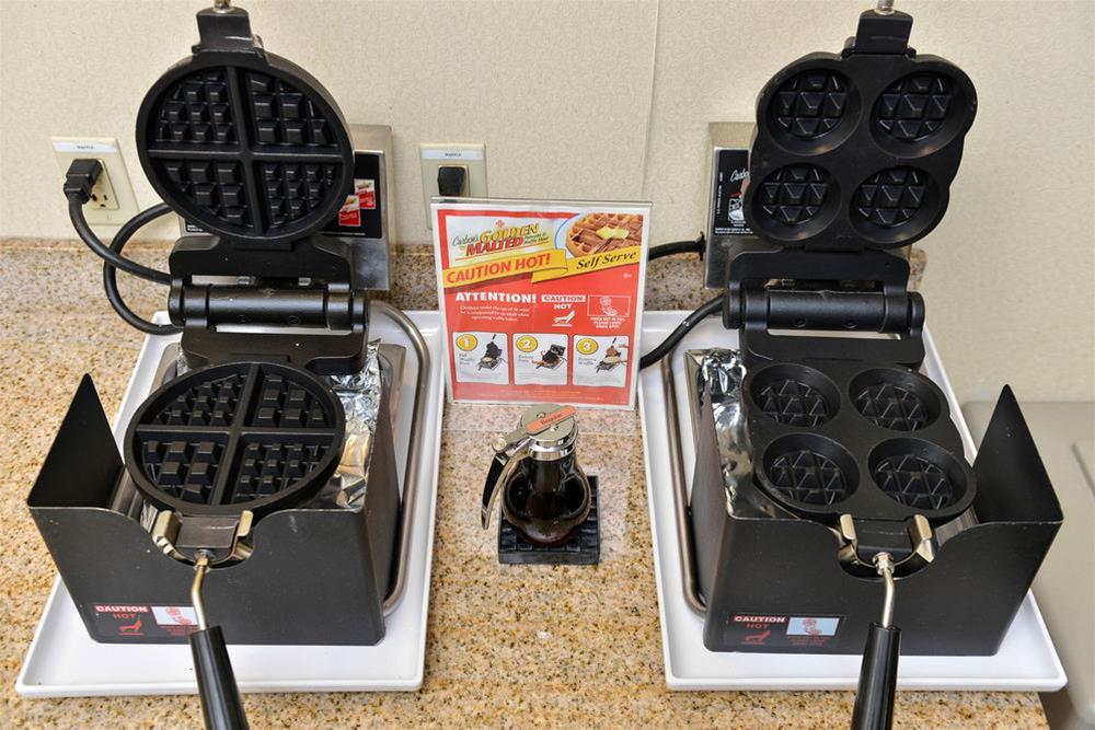 ホテル コンフォート スイーツ ニア ゲティスバーグ バトルフィールド ビジター センター エクステリア 写真